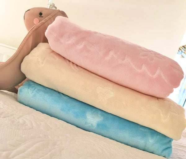 Baby boys baby girls Spanish large cot size valour blankets