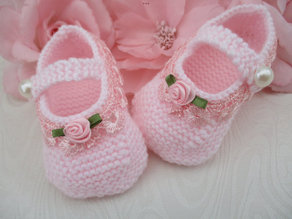 Baby girls Tinker bell slippers lace and rosebud pearl button