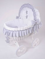 Cloud due heart wheels cot white wicker baske